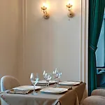 Orion Palace Boutique