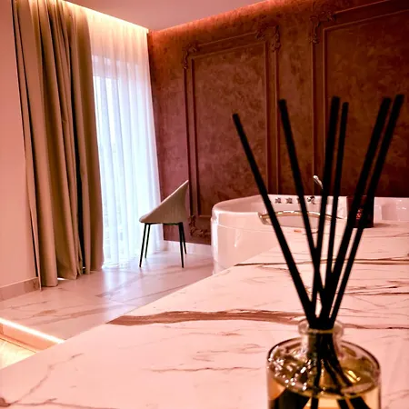 Orion Palace Boutique Отель *