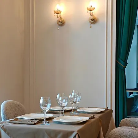 Orion Palace Boutique