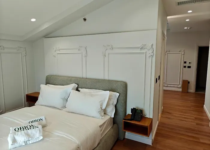 Orion Palace Boutique *